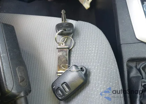 2016 Toyota Corolla L z USA, uszkodzony, nr VIN 2T1BURHE1GC553371